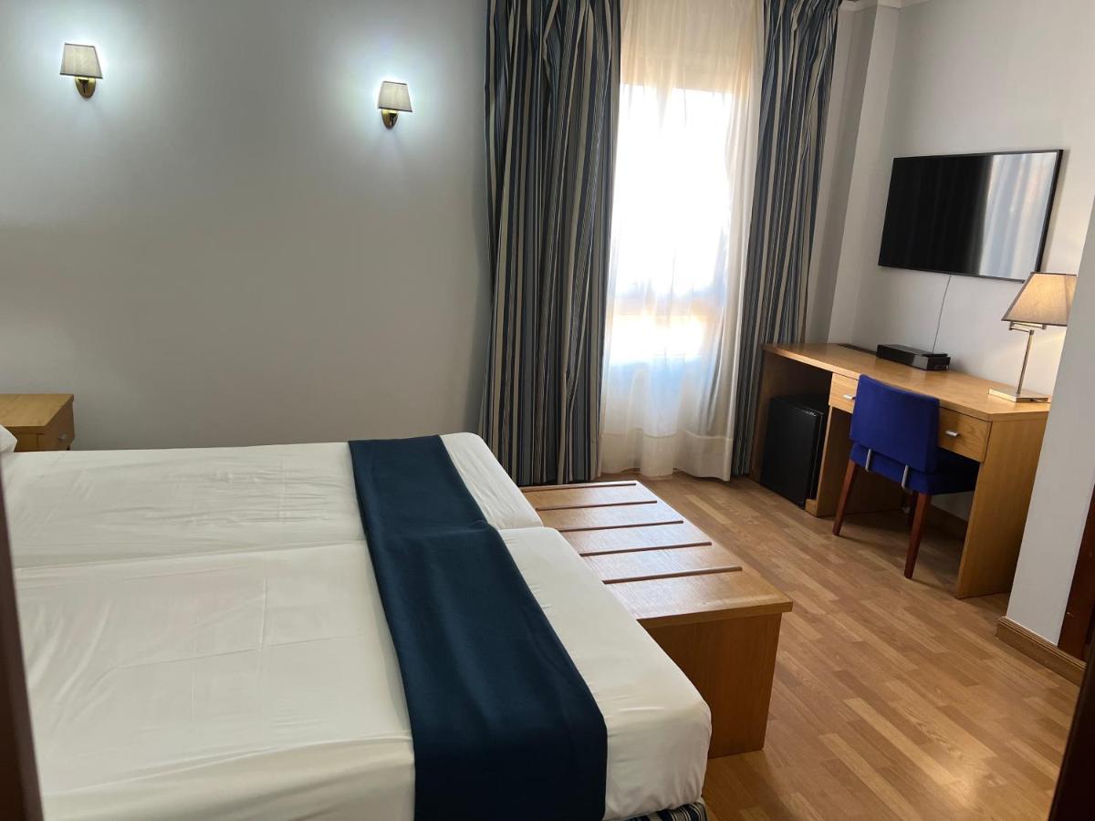 Hotel Cervantes Linares (Jaen) Extérieur photo